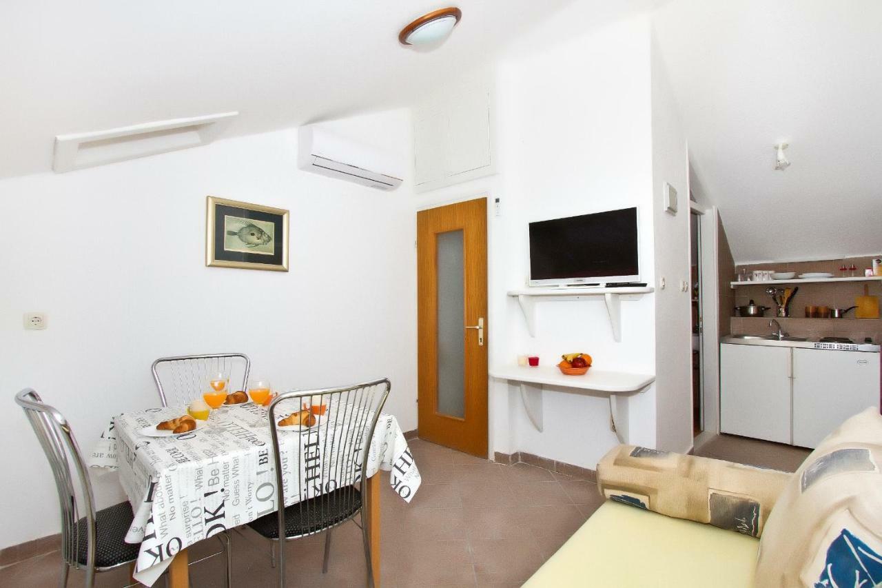 Apartment Center Marija Vodice Eksteriør billede